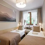 Apartamenty Bluesky - Przemyslowa, W Spokojnej, Zielonej Okolicy, Blisko Sklepow